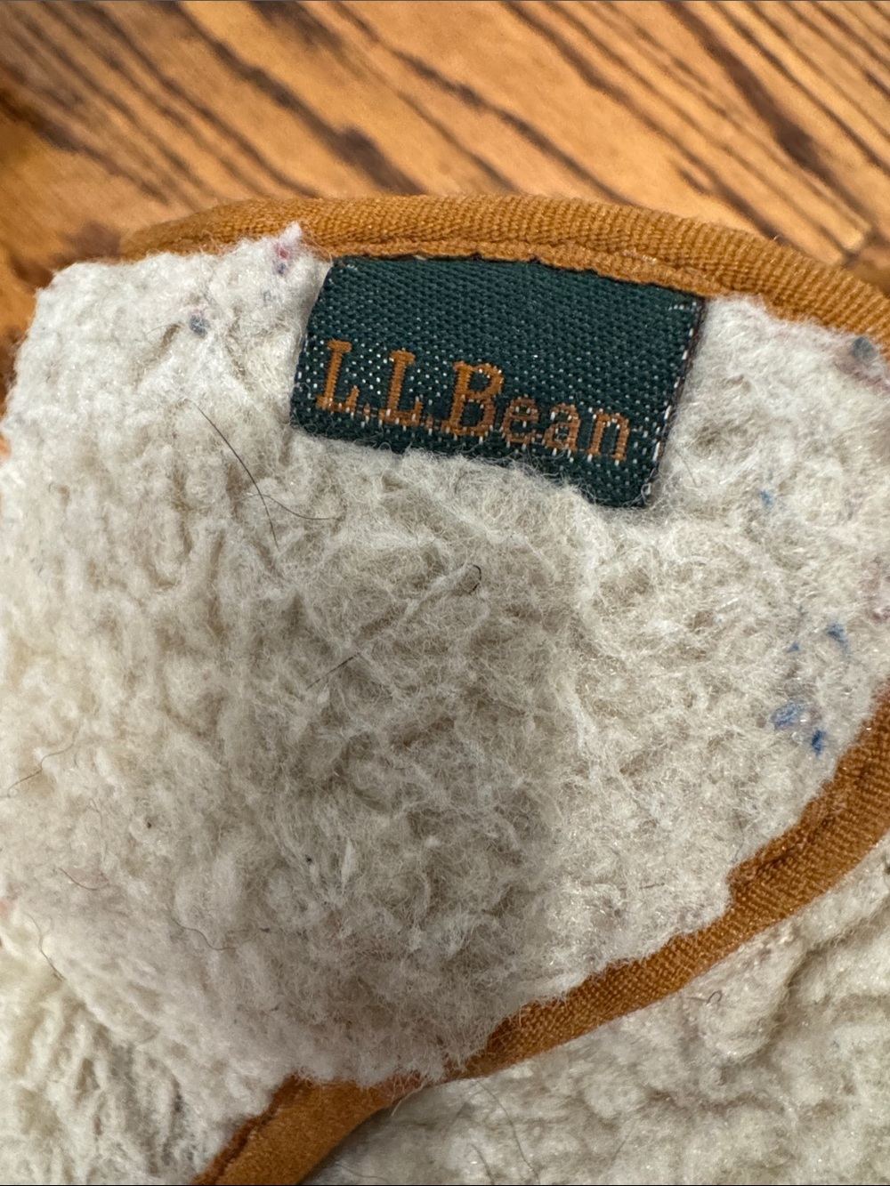 L.L. Bean Kids Sherpa-Trim Winter SNOW Boots in Green and Cream with Brown Trim - Picture 2 of 6